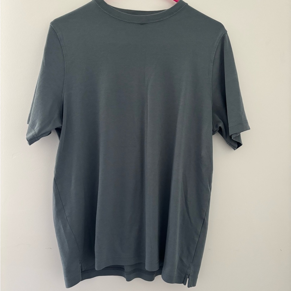 Kirkland Signature Men's Tee